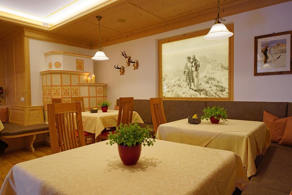 Garni Tofana Hotel Корвара ин Бадия Екстериор снимка