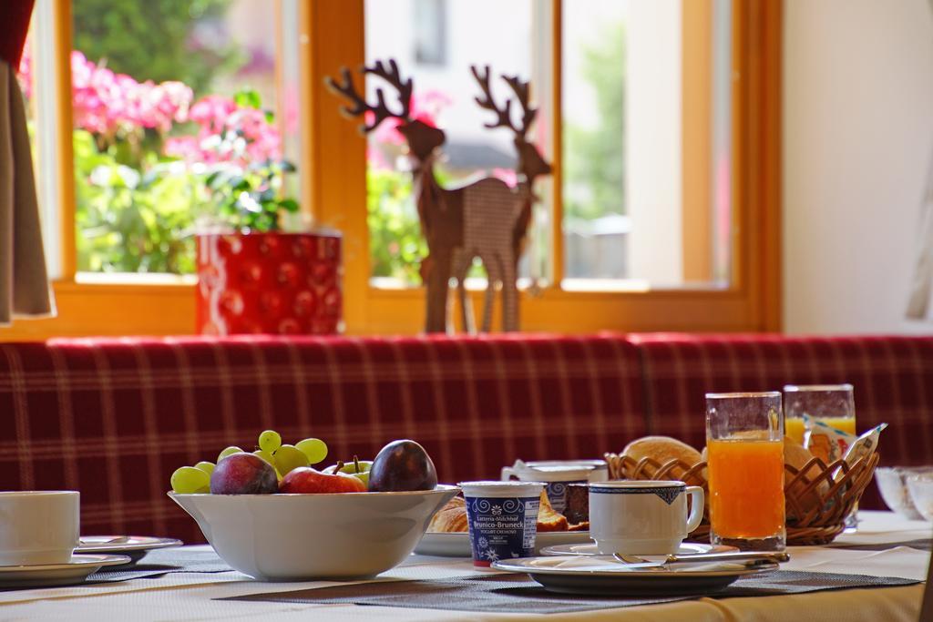 Garni Tofana Hotel Корвара ин Бадия Екстериор снимка