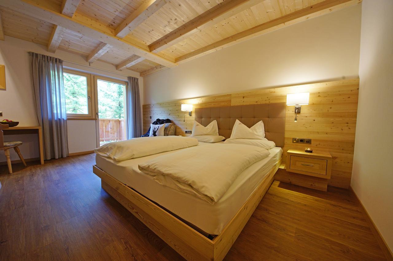 Garni Tofana Hotel Корвара ин Бадия Екстериор снимка